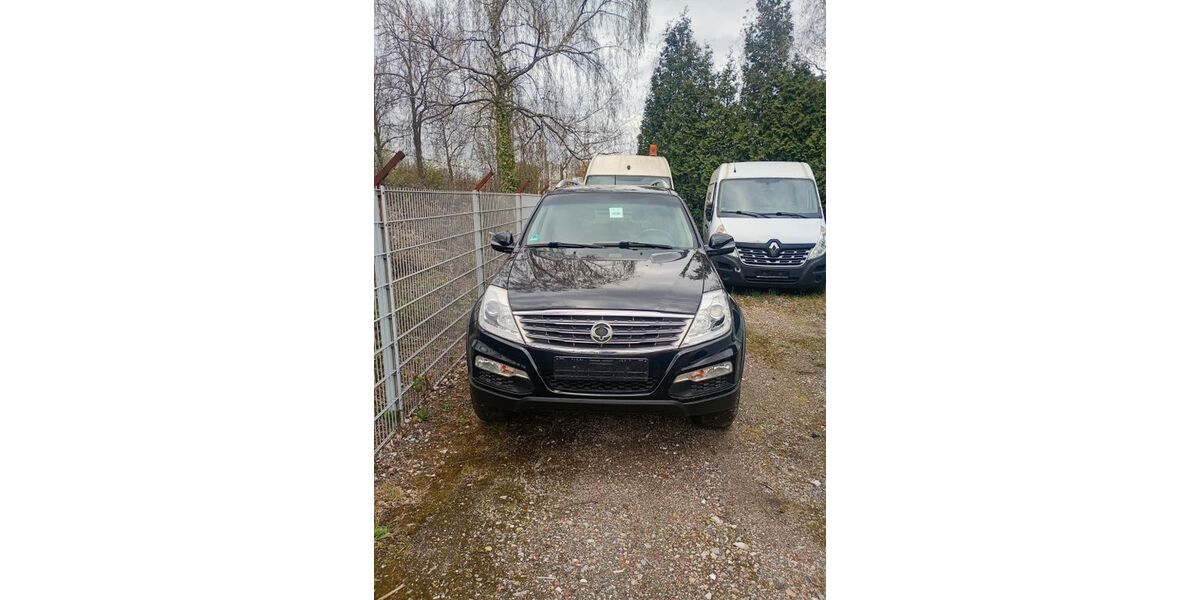 SsangYong REXTON 310.000 km 3.950 &euro; Essen 45127