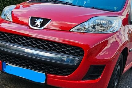 Peugeot 107 93.600 km 2.499 € Dortmund 44379