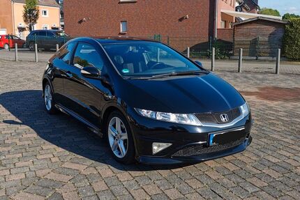Honda Civic 148.786 km 6.780 &euro; Dortmund 44359