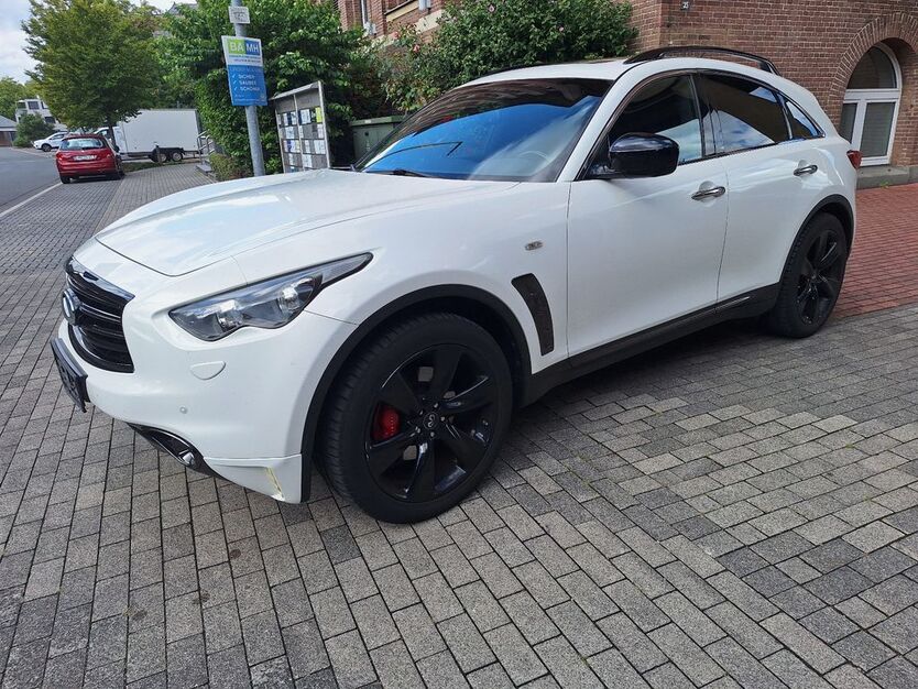 INFINITI QX70 96.000 km 16.900 € Mülheim an der Ruhr 45473