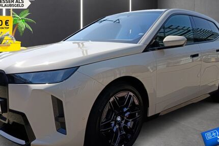 BMW iX 27.567 km 67.389 &euro; Bottrop 46236