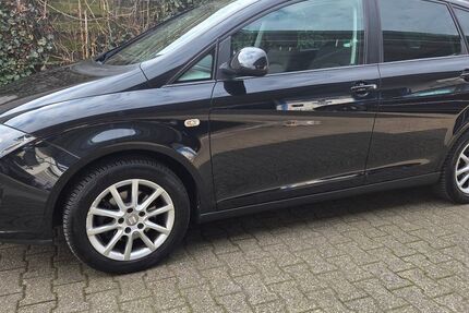 Seat Altea 130.923 km 7.450 &euro; Oberhausen 46149