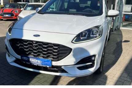 Ford Kuga 80.000 km 22.950 &euro; Essen-Kettwig 45219