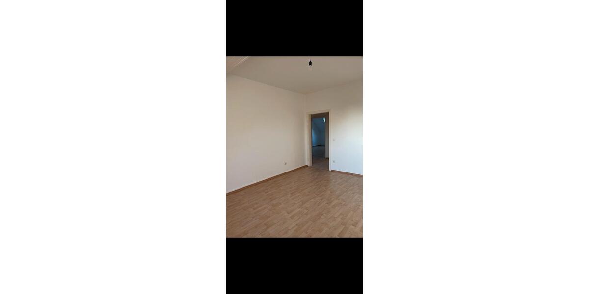 Dachgeschoßwohnung Gelsenkirchen Gelsenkirchen-Mitte - 2 Zimmer, 52 m&sup2;, 390&euro; | Angebot:26397828