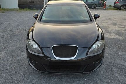 Seat Leon 215.000 km 2.800 &euro; Bochum 44801