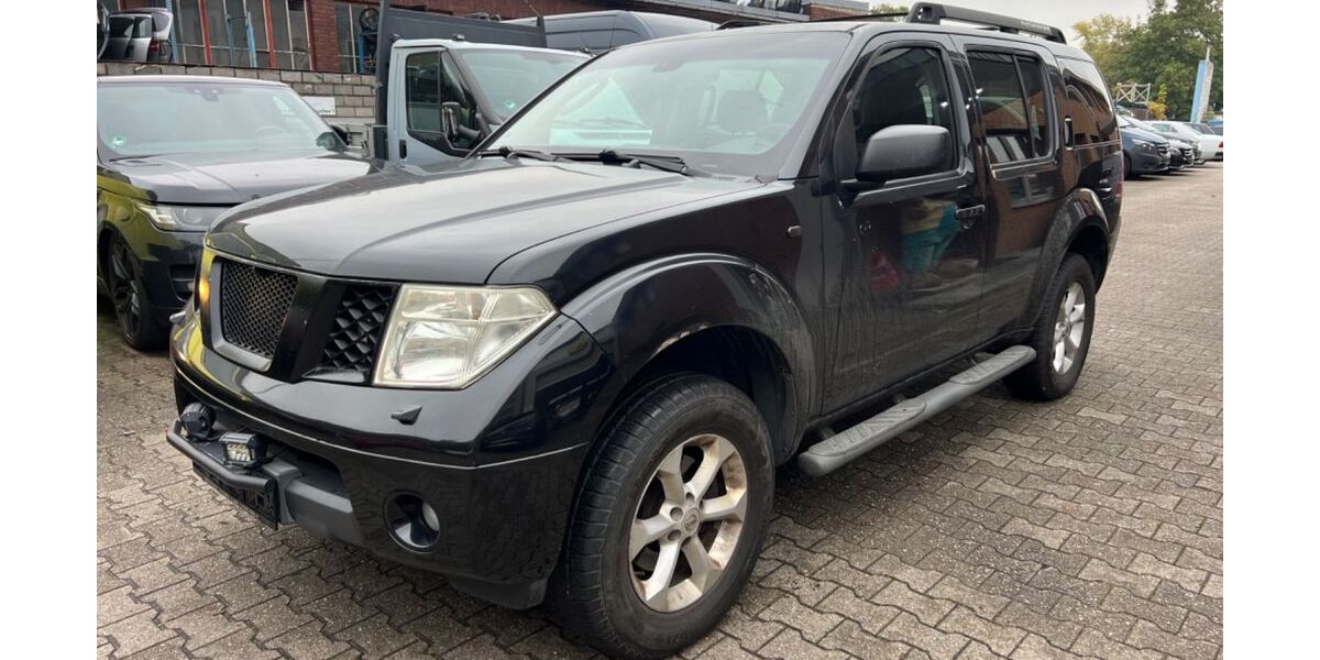 Nissan Pathfinder 238.000 km 3.900 € Bochum 44793
