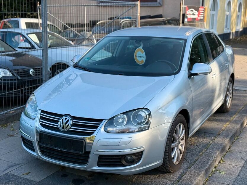 VW Jetta 153.000 km 5.990 € Castrop-Rauxel 44577