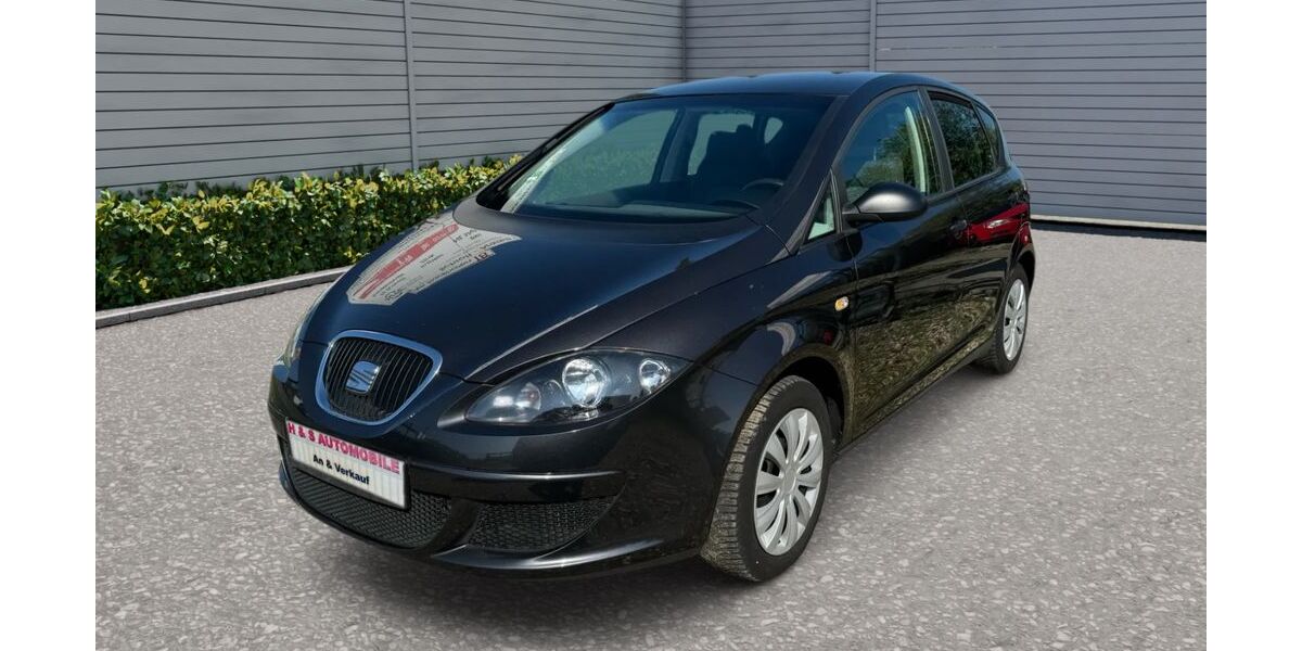Seat Altea 172.548 km 2.200 &euro; Essen 45356