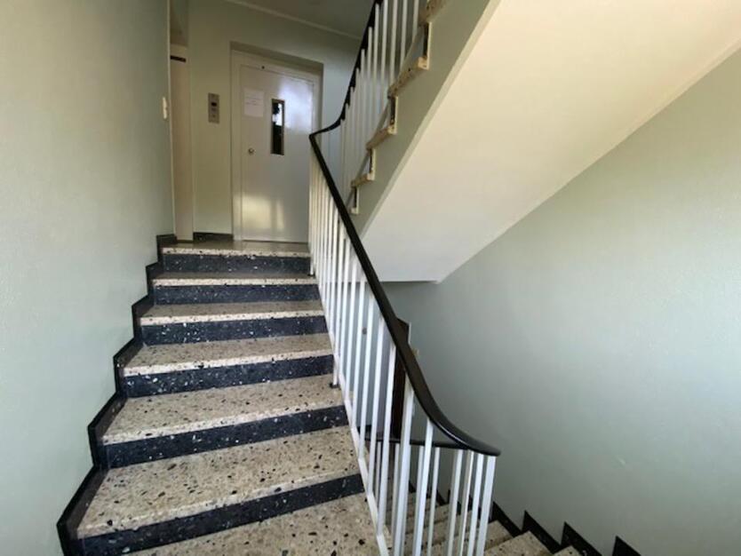 Gepflegte Eigentumswohnung mit Balkon und Einbauküche zimmer