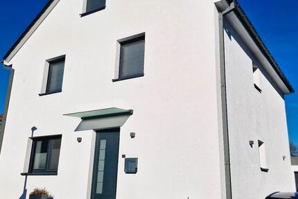 Haus Castrop-Rauxel Rauxel - 5 Zimmer, 180 m&sup2;, 2.500&euro; | Angebot:25396678