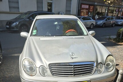 Mercedes-Benz E 270 242.000 km 4.480 € Oberhausen 46045