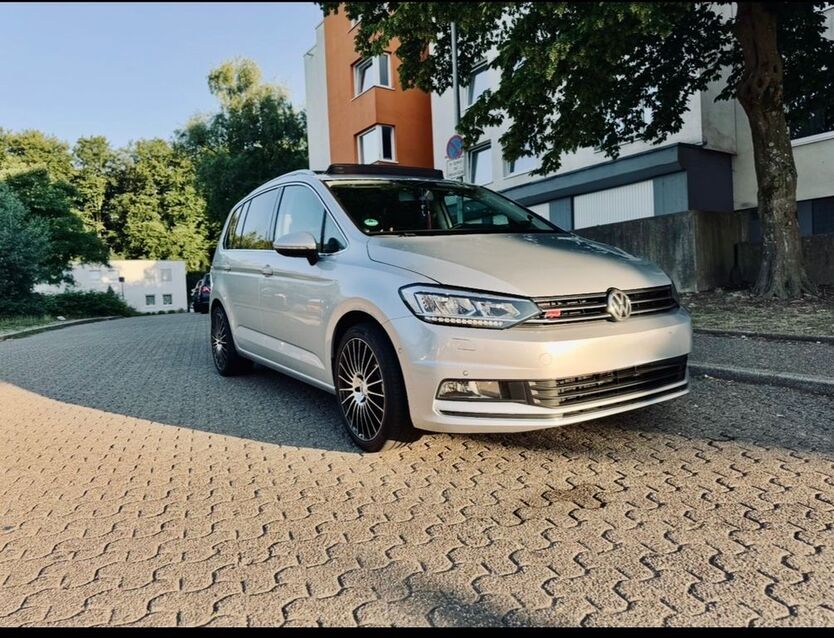 VW Touran 250.000 km 13.300 € Bochum 44801
