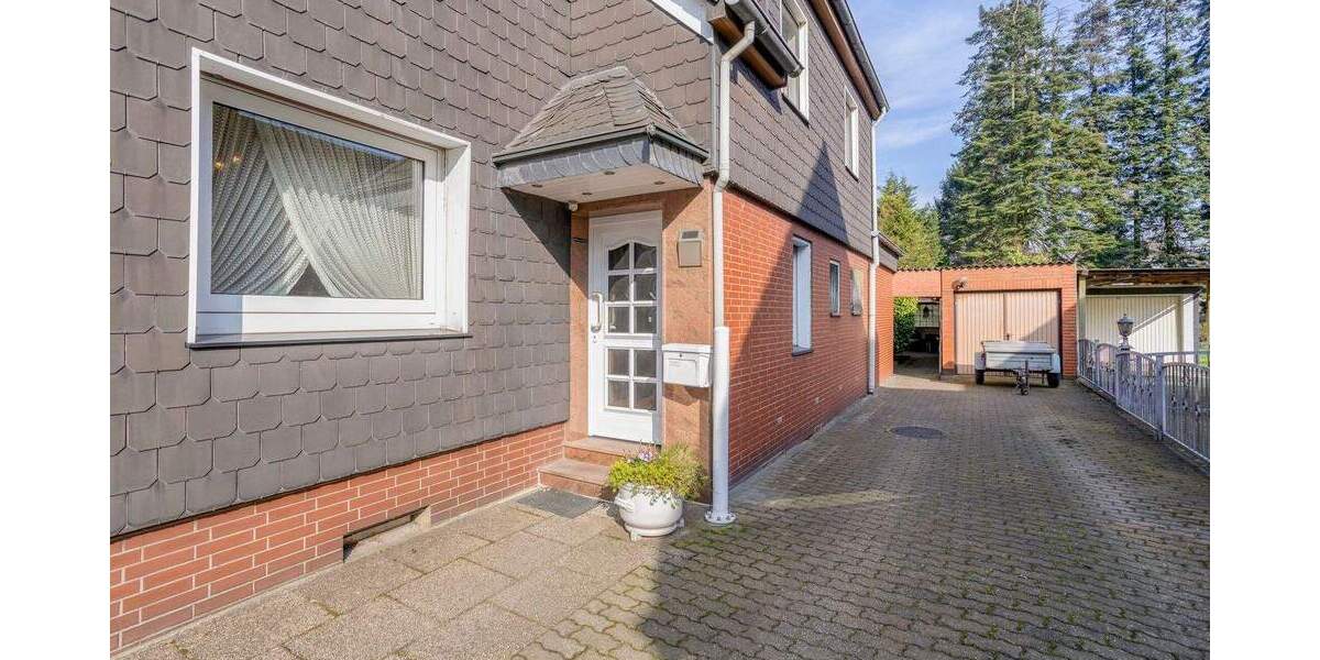Mehrfamilienhaus, Wohnhaus Oberhausen Buschhausen - 7 Zimmer, 217 m&sup2;, 330.000&euro; | Angebot:25601939