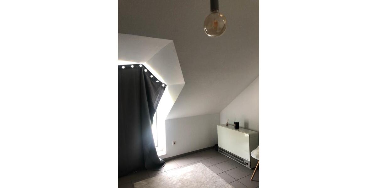 Dachgeschoßwohnung Dortmund Huckarde - 1 Zimmer, 20 m&sup2;, 220&euro; | Angebot:26234564