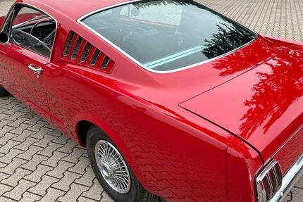 Ford Mustang 99.999 km 42.000 € Selm 59379