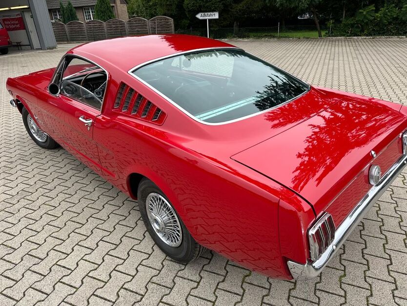 Ford Mustang 99.999 km 42.000 € Selm 59379