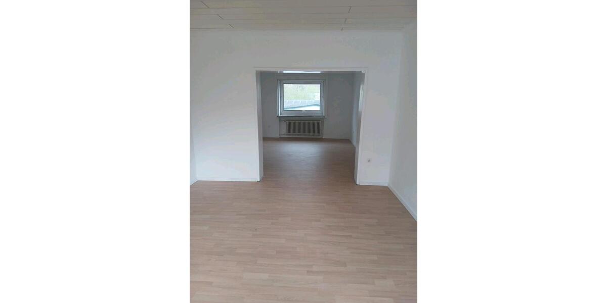 Etagenwohnung Gelsenkirchen Gelsenkirchen-Mitte - 3 Zimmer, 81 m&sup2;, 550&euro; | Angebot:26335328