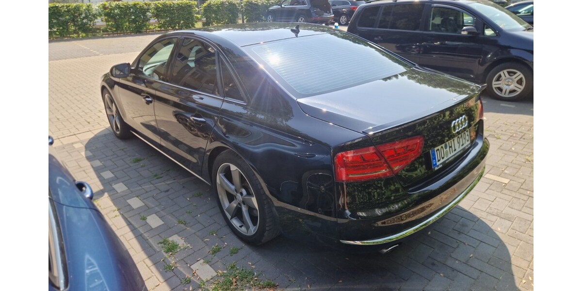 Audi A8 244.000 km 16.500 € Dortmund 44135