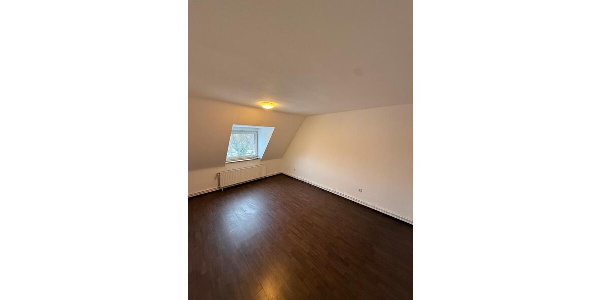 Dachgeschoßwohnung Recklinghausen Berghausen - 3 Zimmer, 63 m&sup2;, 483&euro; | Angebot:24370525