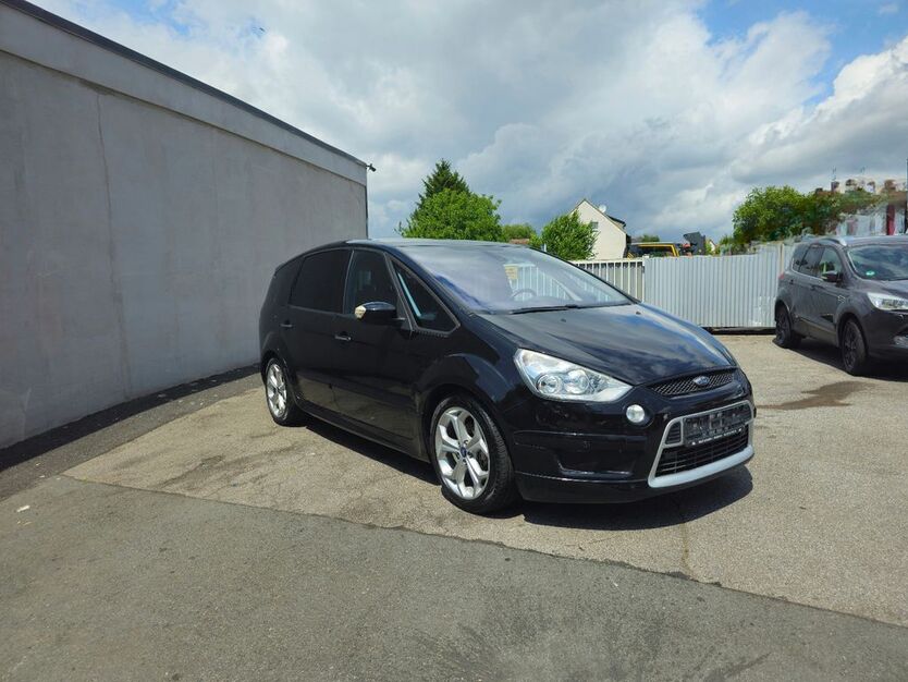 Ford S-Max 149.901 km 7.490 € Bergkamen 59192