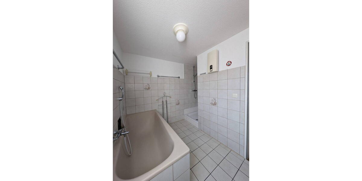Etagenwohnung Essen Freisenbruch Freisenbruch - 3 Zimmer, 65 m&sup2;, 195.000&euro; | Angebot:26358906
