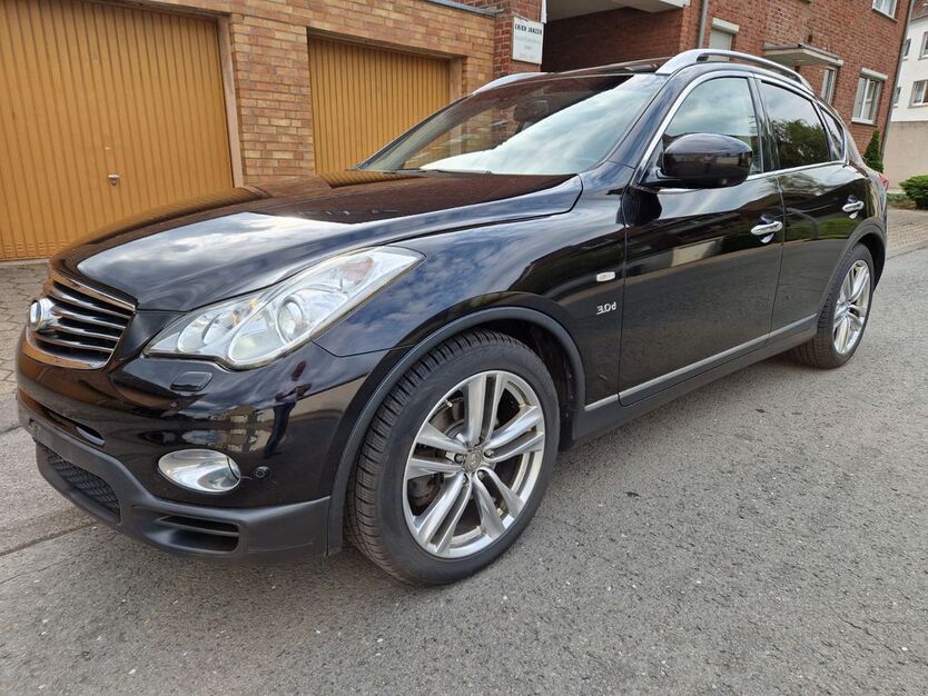 INFINITI QX50 180.000 km 15.987 € Gelsenkirchen 45881