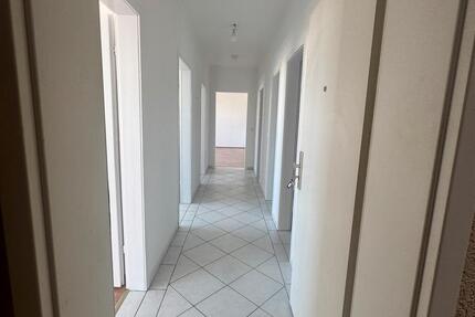 Sehr helle 3,5 Zimmer-Wohnung in der Innenstadt 4OG