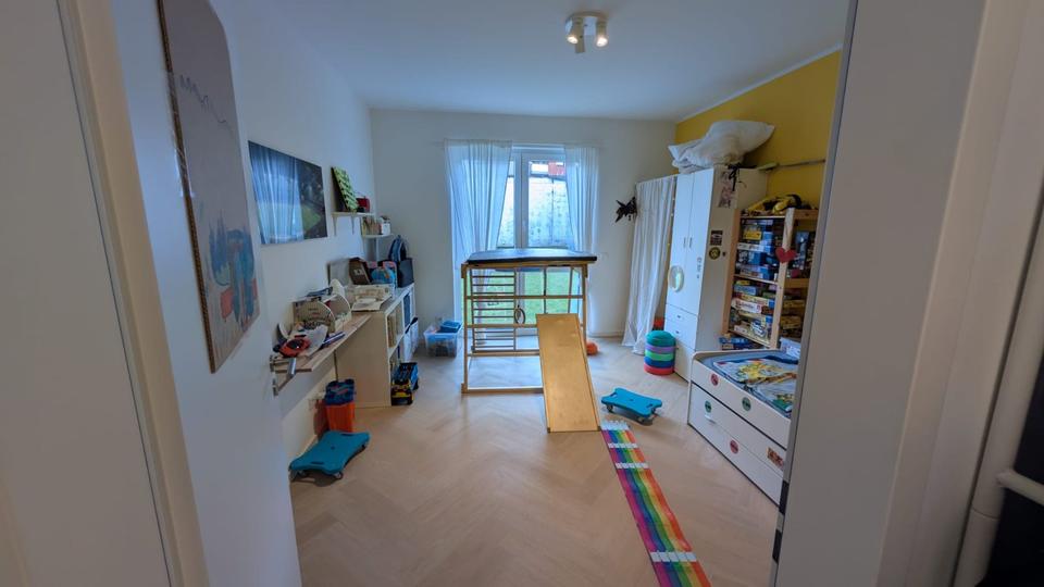Erdgeschoßwohnung Dortmund Brackel - 4 Zimmer, 127 m&sup2;, 1.690&euro; | Angebot:25484234