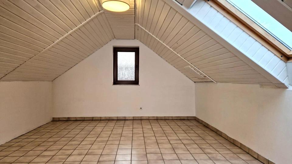 Doppelhaushälfte Bottrop Ebel - 8 Zimmer, 188 m&sup2;, 1.800&euro; | Angebot:24770658