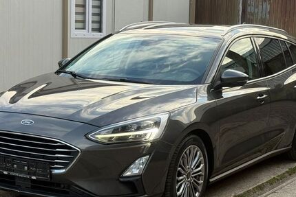 Ford Focus 203.000 km 7.990 &euro; Hattingen 45525