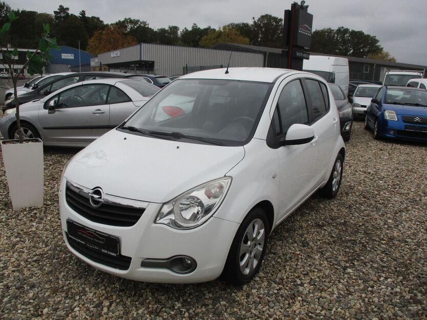 Opel Agila 175.841 km 2.499 € Selm 59379