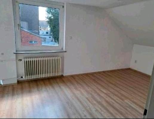 Etagenwohnung Castrop-Rauxel Bladenhorst - 3 Zimmer, 90 m&sup2;, 600&euro; | Angebot:27623789