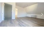 Dachgeschoßwohnung Essen Stadtbezirk V - 2.5 Zimmer, 71 m&sup2;, 689&euro; | Angebot:26337672