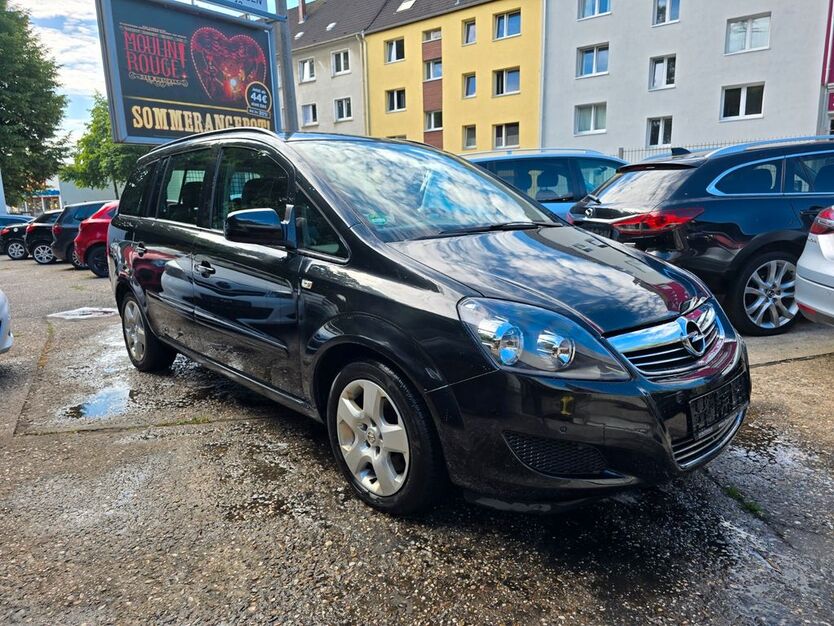 Opel Zafira 155.000 km 5.999 € Essen 45144