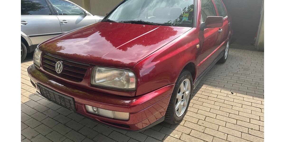 VW Vento 181.000 km 2.500 &euro; Gelsenkirchen 45881