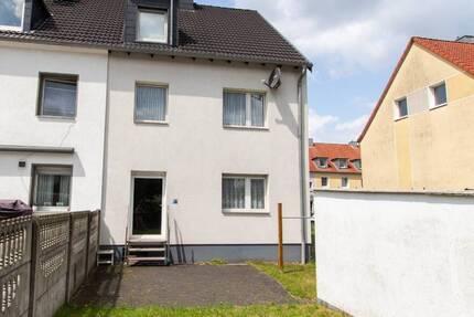 Platzwunder! Reiheneckhaus mit viel Wohnfläche und Stellplätzen 6 zimmer