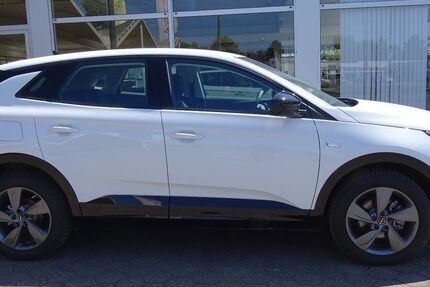 Opel Grandland (X) 7.200 km 25.997 € Waltrop 45731