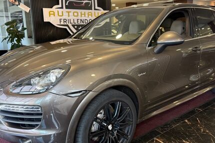 Porsche Cayenne 211.586 km 23.950 € Essen 45139