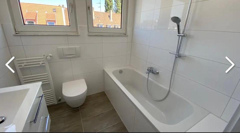 Dachgeschoßwohnung Essen Stadtbezirk V - 2.5 Zimmer, 71 m&sup2;, 689&euro; | Angebot:26337672