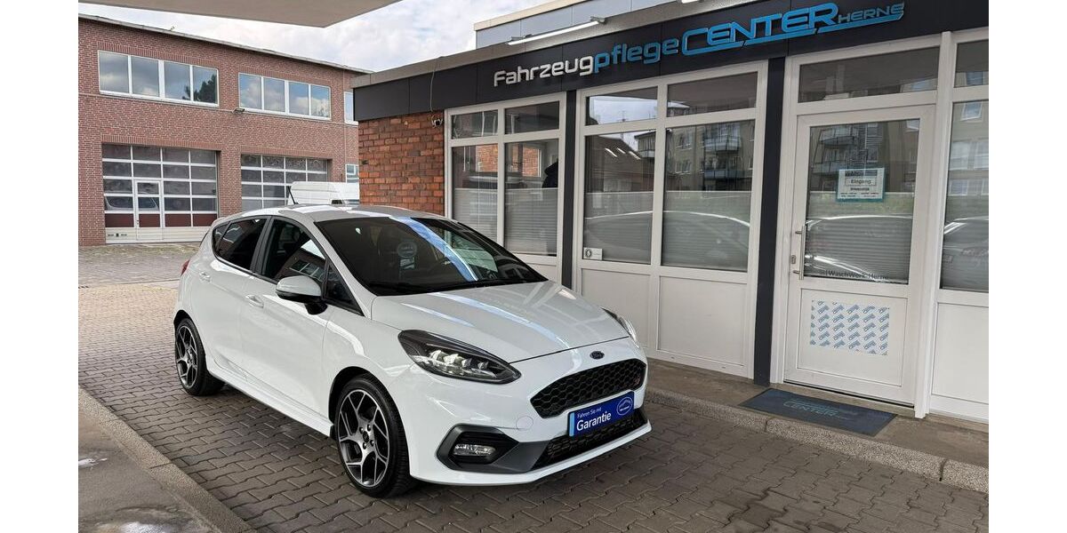 Ford Fiesta 48.085 km 17.999 &euro; Herne 44652