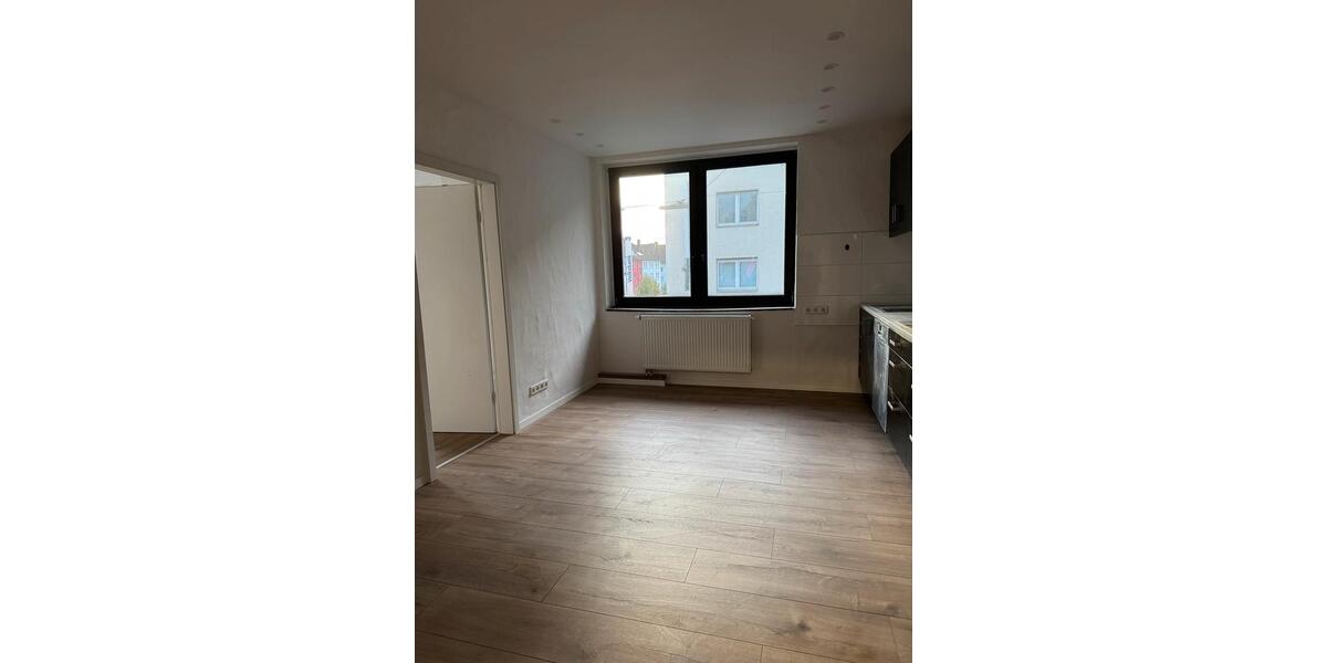 Dachgeschoßwohnung Witten Annen - 1 Zimmer, 12 m&sup2;, 390&euro; | Angebot:25067672