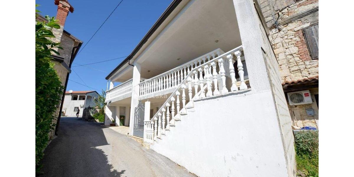 Einfamilienhaus Gelsenkirchen Gelsenkirchen-Mitte - 8 Zimmer, 200 m&sup2;, 260.000&euro; | Angebot:26606509
