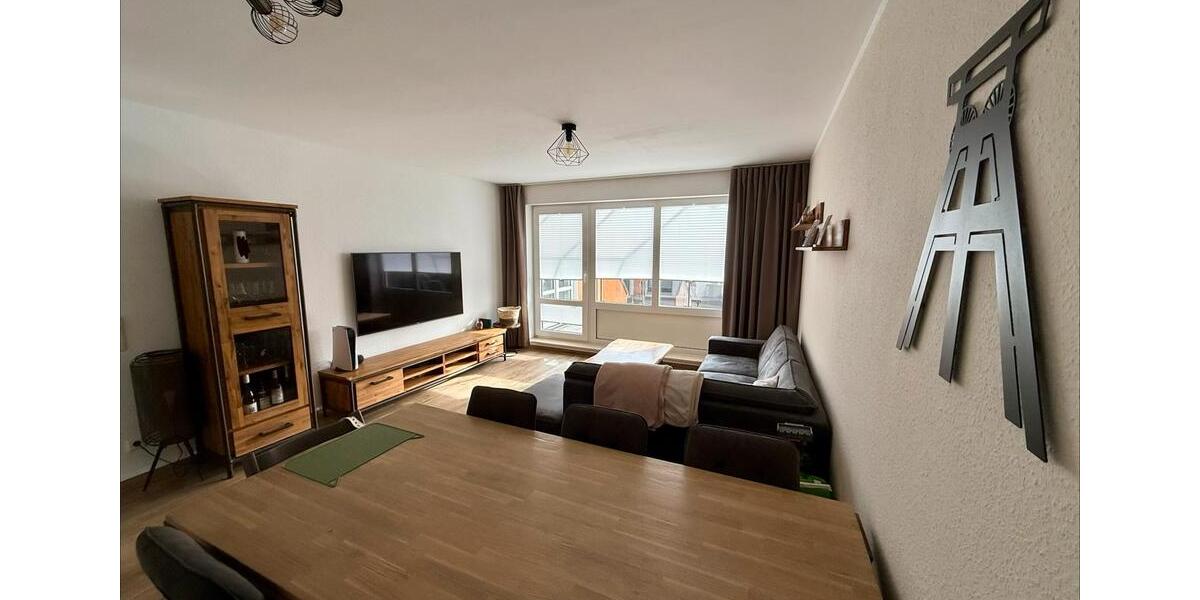 Etagenwohnung Essen Stadtbezirk VI - 4.5 Zimmer, 99 m&sup2;, 299.000&euro; | Angebot:25050114