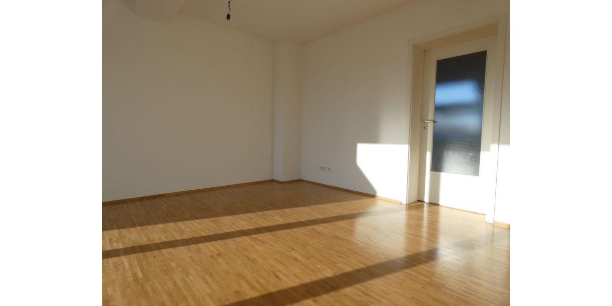 Dachgeschoßwohnung Essen Stadtbezirk IV - 3 Zimmer, 70 m&sup2;, 737&euro; | Angebot:26464148