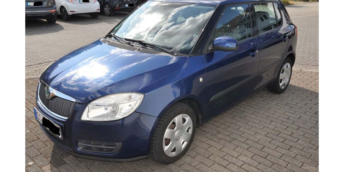 Skoda Fabia 49.208 km 3.299 &euro; Dortmund 44267