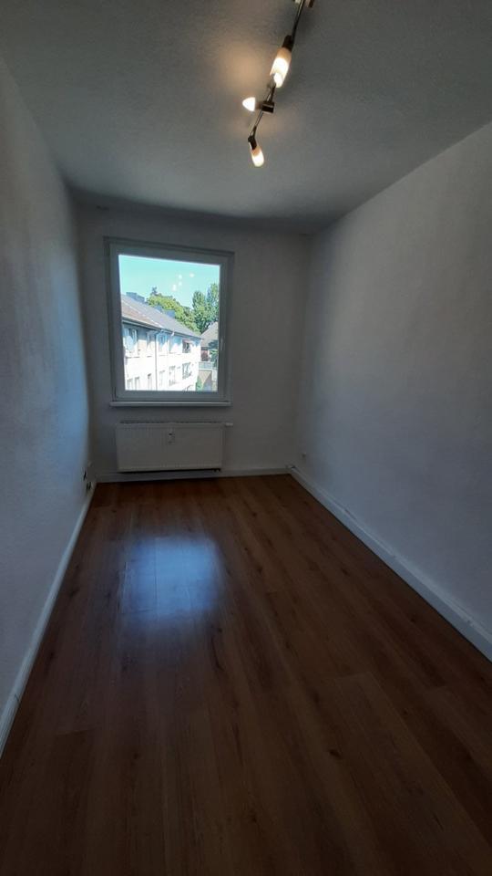 Landgrafenstraße 2 - helle 3 ZKB Wohnung im 3.OG links zimmer