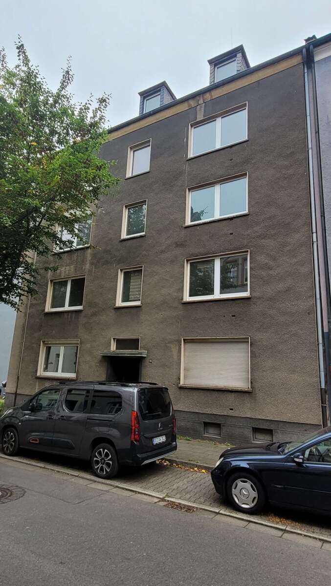 Haus zum Kaufen in Gelsenkirchen 429.000 € 450 m² 21 zimmer