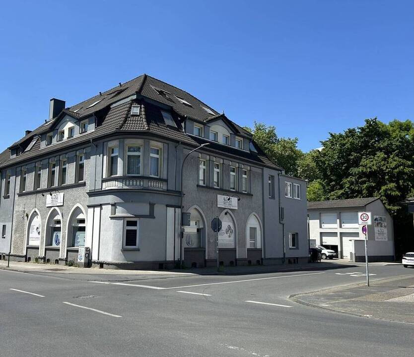 Platz für Ihr Gewerbe + Top Mietwohnungen ! zimmer