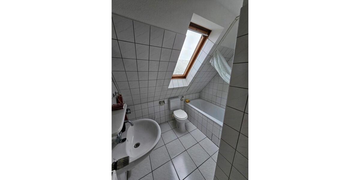 Dachgeschoßwohnung Castrop-Rauxel Bladenhorst - 2 Zimmer, 45 m&sup2;, 610&euro; | Angebot:27604050