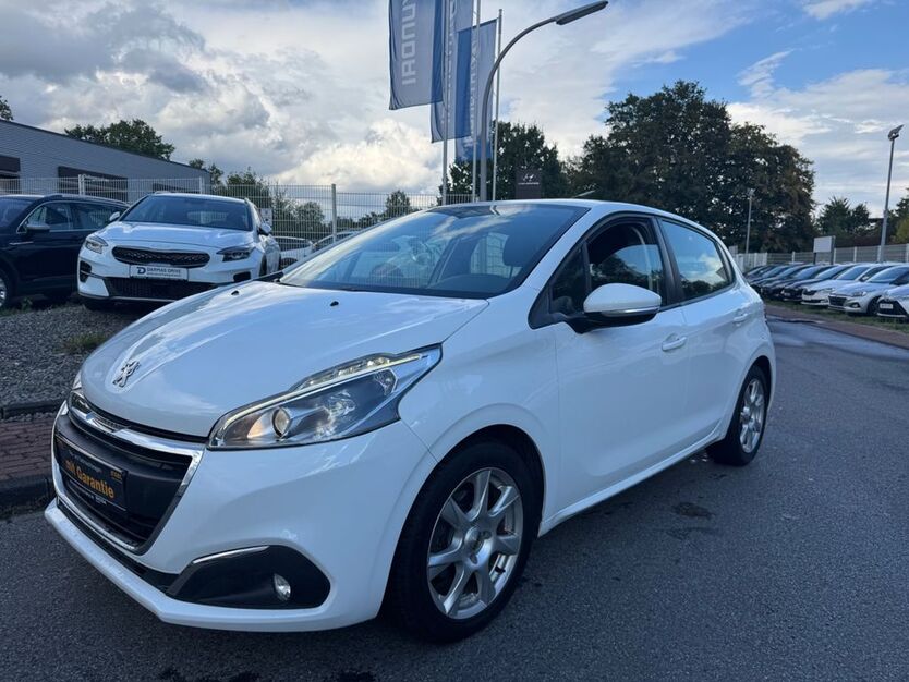 Peugeot 208 32.000 km 8.990 € Datteln 45711
